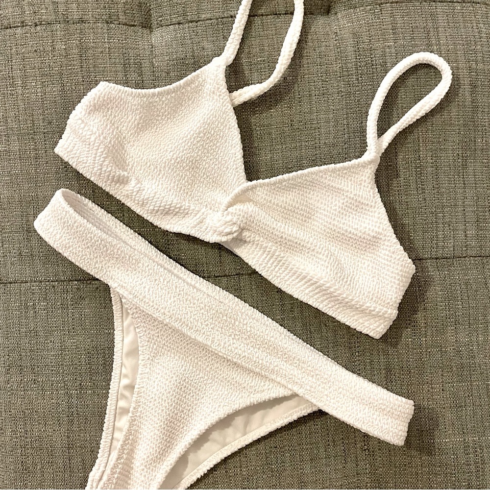 White L.A. Hearts by PacSun bikini set - Small.